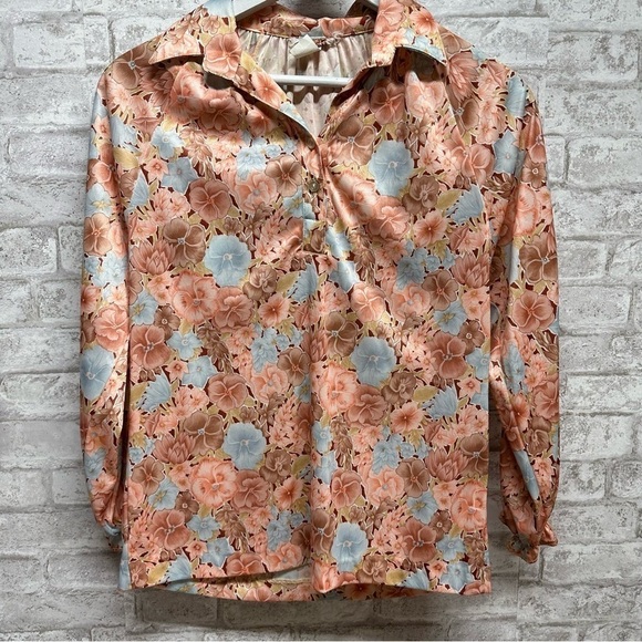 Tops - VINTAGE floral blouse‎ women’s size 10 3//4 button down collared